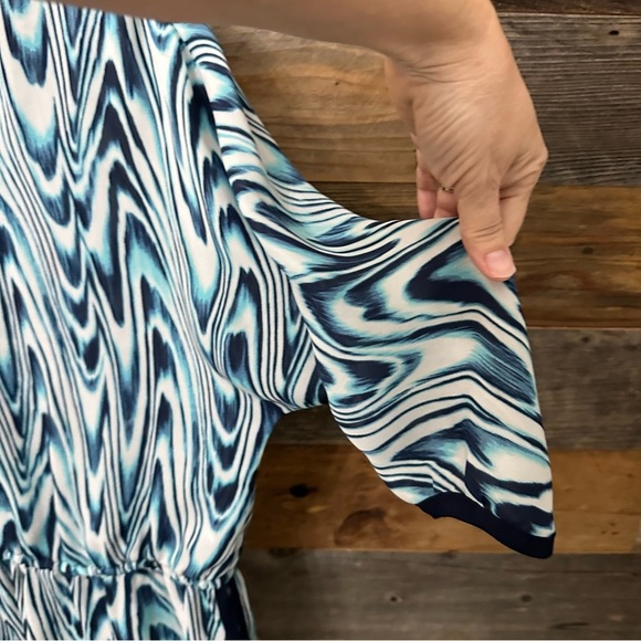 Michael Kors Poncho Tunic Top Size XL Black Turquoise White Career Top‎ EUC - Picture 2 of 5